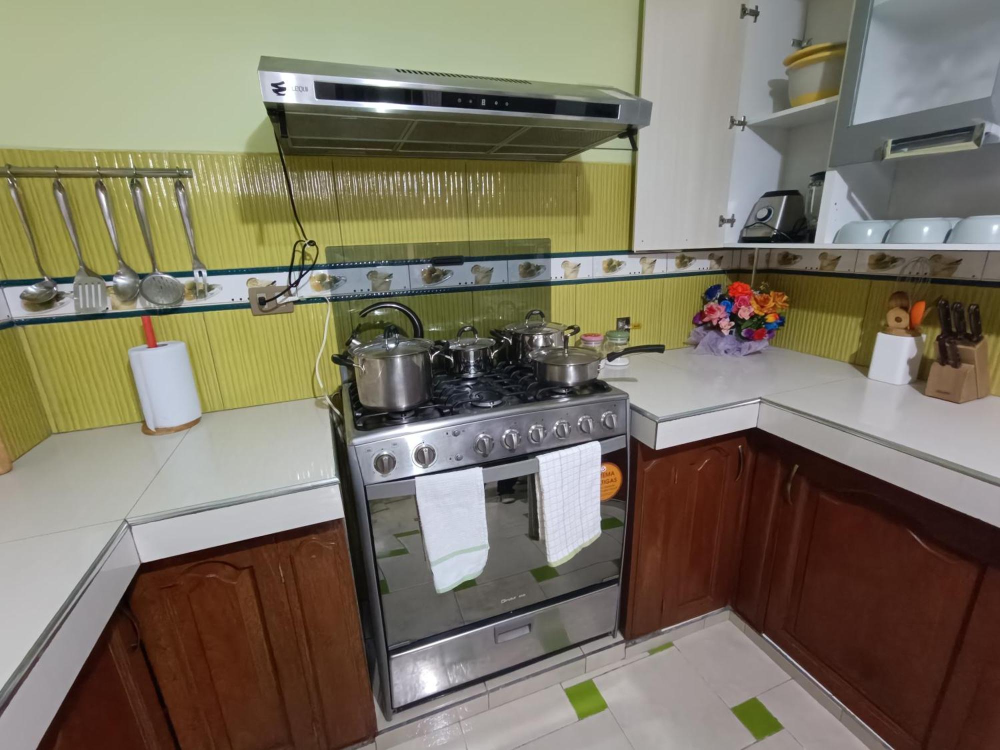 Hermoso Departamento Solo Familias سوكر المظهر الخارجي الصورة